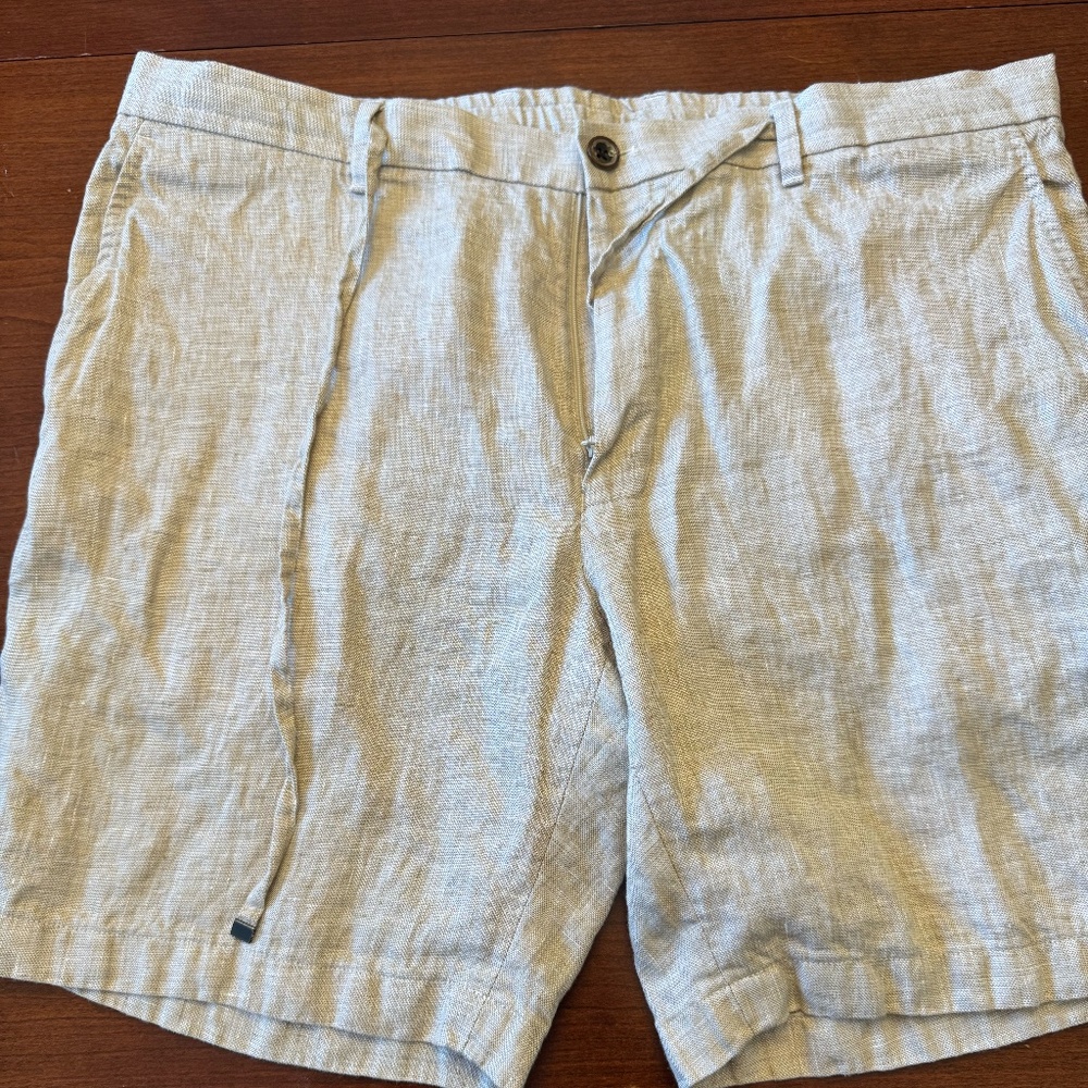 Murano Linen Shorts- Size 38